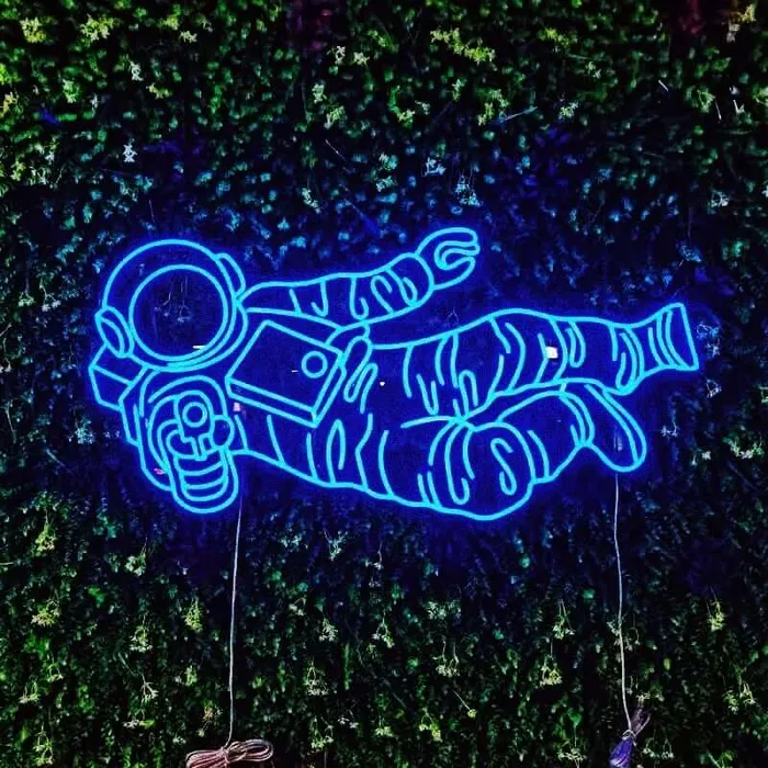 Astronaut Fly   Neon Sign