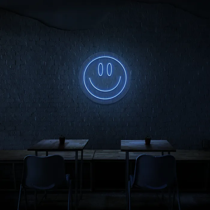 Smiley   Neon Sign