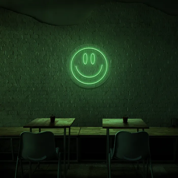 Smiley   Neon Sign